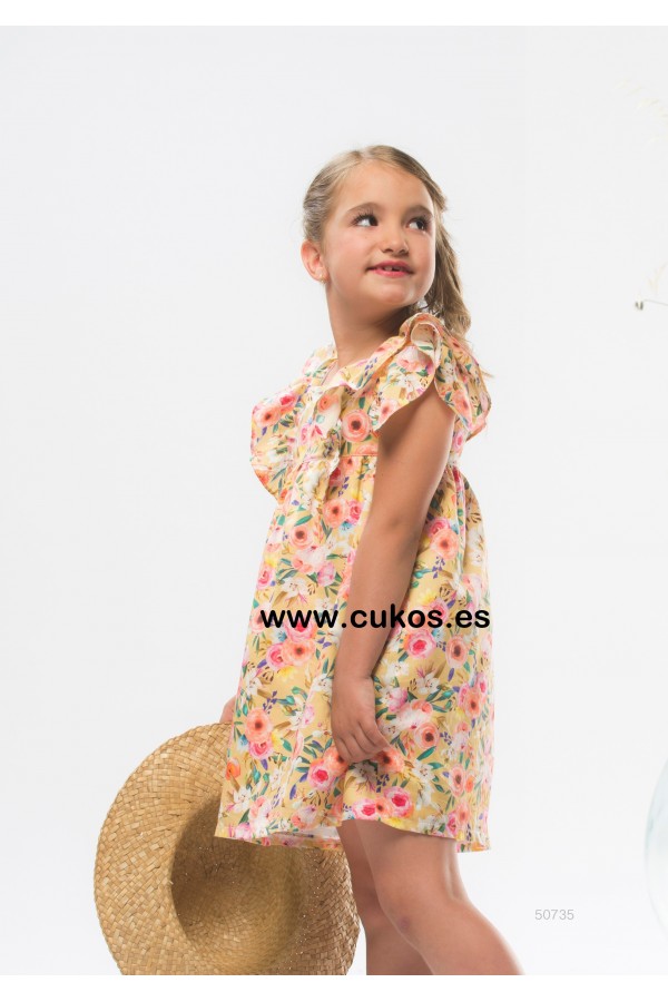 Vestido de niña con estampado floral