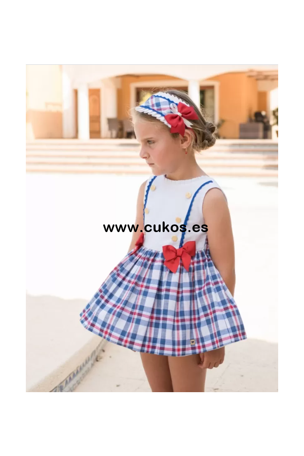 Vestido de niña con cuadros azul y rojos